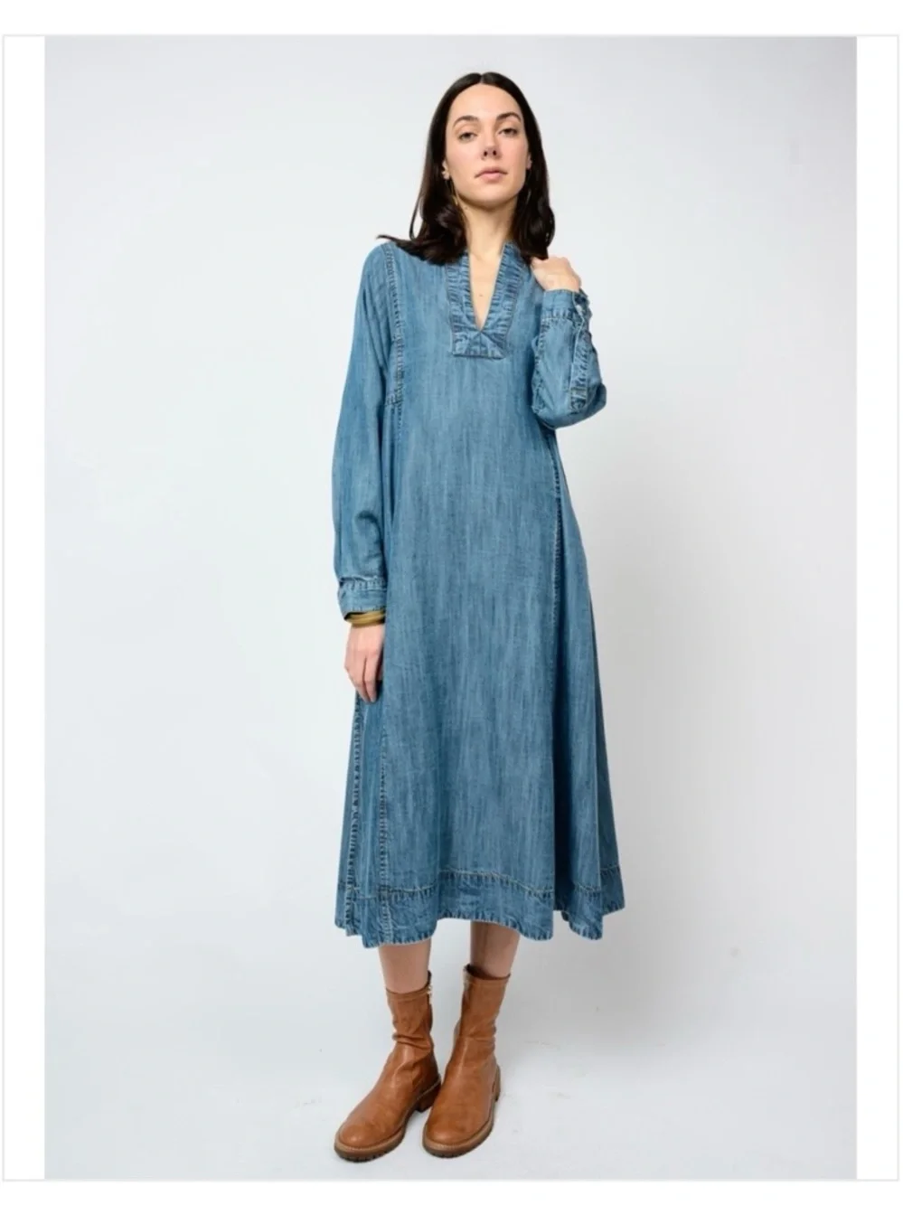 Uncle Frank Blue Denim Midi Dress with Side Slits and pockets!  NWT Small - Picture 3 of 14